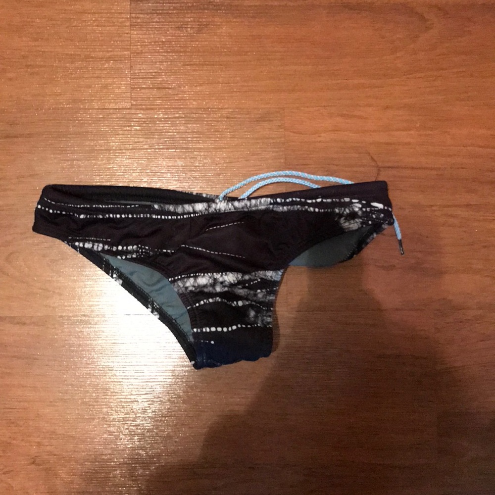 Jolyn Andy bottoms